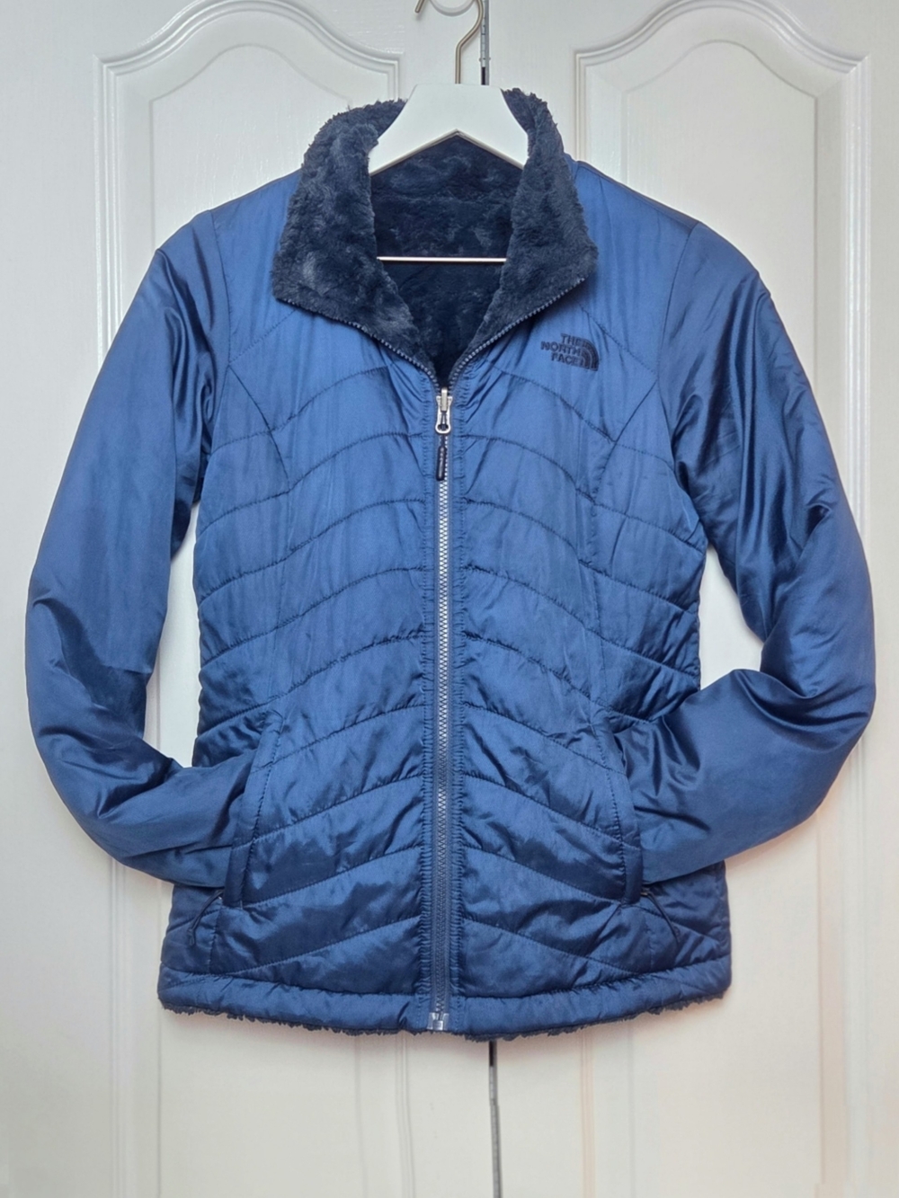 The North Face Womens XS Jacket Iridescent Cosmic Blue Sheen Lightwieght Puffer